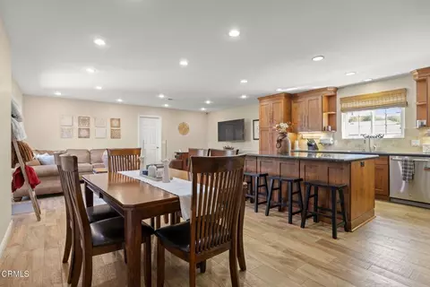 Dining - 1920 Pamela St, Oxnard, CA 93036 photo 1 of 3