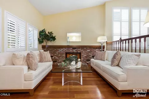 Living - 1910 Ivanhoe Ave, Oxnard, CA 93030 photo 2 of 8