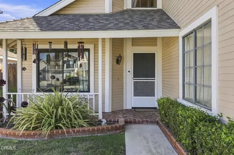 Exterior - 978 Jasper Ave, Ventura, CA 93004 photo 4 of 13
