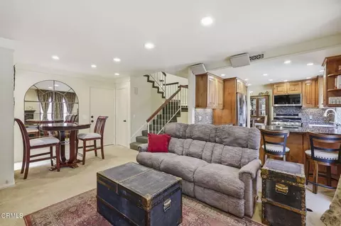 Living - 978 Jasper Ave, Ventura, CA 93004 photo 1 of 6