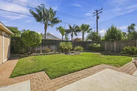 Exterior - 978 Jasper Ave, Ventura, CA 93004 photo 9 of 13