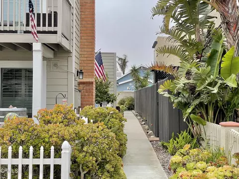 Exterior - 4958 Nautilus St, Oxnard, CA 93035 photo 2 of 7