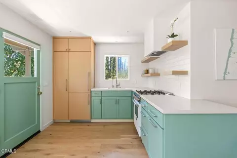 Kitchen - 511 E Aliso St, Ojai, CA 93023 photo 2 of 2
