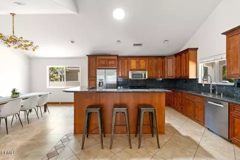 Kitchen - 511 E Aliso St, Ojai, CA 93023 photo 1 of 2