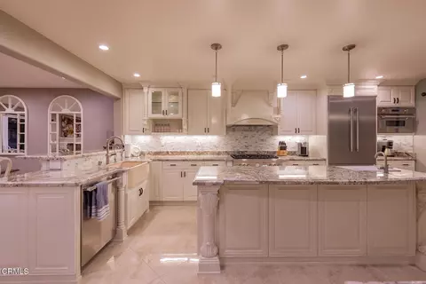 Kitchen - 5106 Seabreeze Way, Oxnard, CA 93035 photo 1 of 5