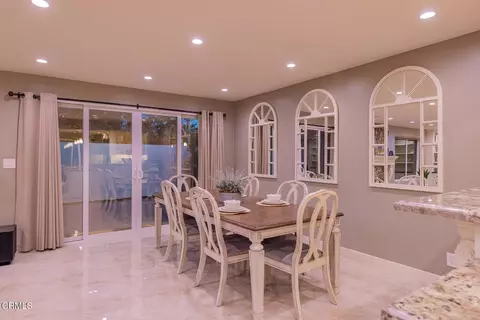 Dining - 5106 Seabreeze Way, Oxnard, CA 93035 photo 2 of 2