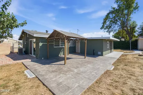 Exterior - 1009 Inman Cir, Simi Valley, CA 93065 photo 4 of 8
