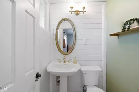 Bath - 1009 Inman Cir, Simi Valley, CA 93065 photo 2 of 3