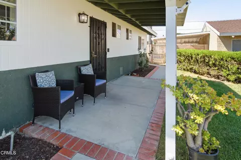 Exterior - 1009 Inman Cir, Simi Valley, CA 93065 photo 2 of 8