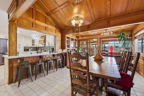 Dining - 2044 Patricia St, Oxnard, CA 93036 photo 3 of 4