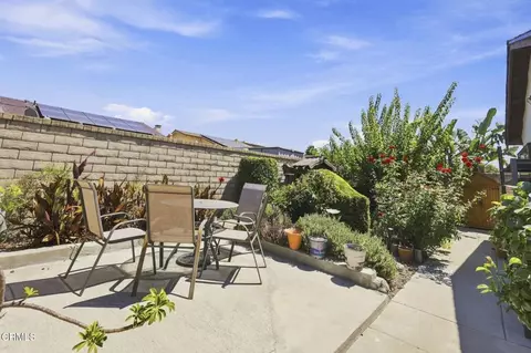 Exterior - 2044 Patricia St, Oxnard, CA 93036 photo 10 of 14