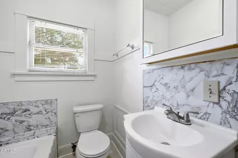 Bath - 440 2nd St, Fillmore, CA 93015 photo 1 of 3
