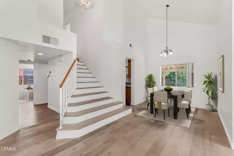 Entry Way - 812 W Ave H-5, Lancaster, CA 93534 photo 1 of 1