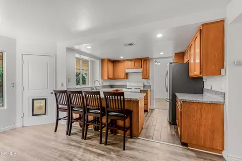 Kitchen - 812 W Ave H-5, Lancaster, CA 93534 photo 5 of 6
