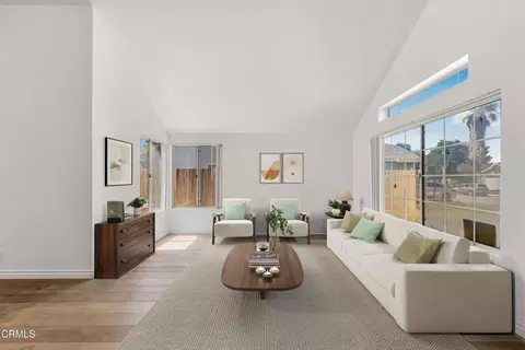 Living - 812 W Ave H-5, Lancaster, CA 93534 photo 2 of 3