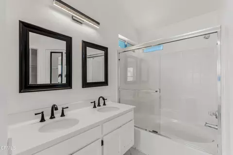 Bath - 812 W Ave H-5, Lancaster, CA 93534 photo 4 of 5