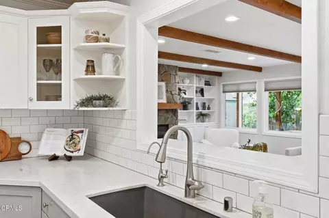 Kitchen - 211 Shady Ln, Ojai, CA 93023 photo 3 of 7