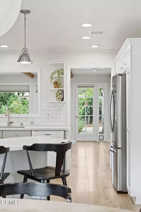 Kitchen - 211 Shady Ln, Ojai, CA 93023 photo 5 of 7