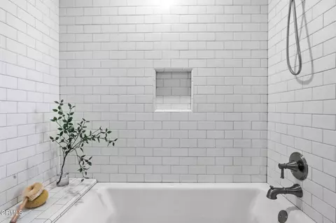 Bath - 211 Shady Ln, Ojai, CA 93023 photo 4 of 6