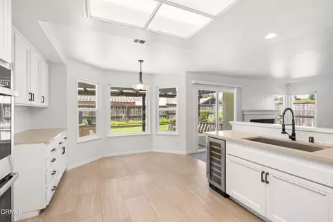 Kitchen - 1011 Yukonite Pl, Oxnard, CA 93030 photo 2 of 2