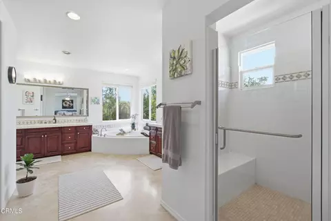 Bath - 237 Trellis Pl, Camarillo, CA 93012 photo 5 of 9