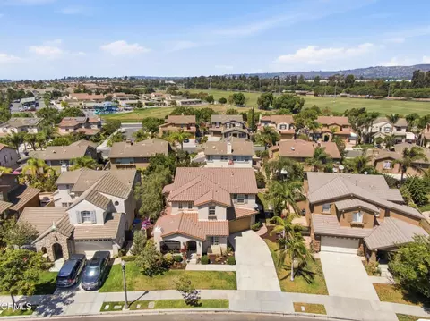 View/Area - 237 Trellis Pl, Camarillo, CA 93012 photo 2 of 9