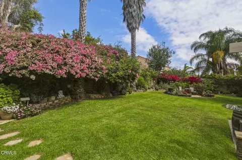 Exterior - 2571 Upper Bay Dr, Oxnard, CA 93036 photo 9 of 10