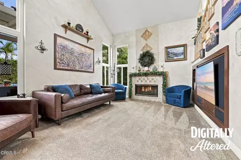 Living - 2571 Upper Bay Dr, Oxnard, CA 93036 photo 2 of 4