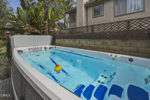 Exterior - 2571 Upper Bay Dr, Oxnard, CA 93036 photo 10 of 10