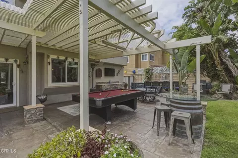 Exterior - 2571 Upper Bay Dr, Oxnard, CA 93036 photo 6 of 10