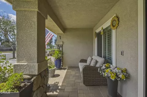 Exterior - 2571 Upper Bay Dr, Oxnard, CA 93036 photo 4 of 10