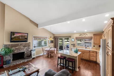 Kitchen - 1691 Pierside Ln, Camarillo, CA 93010 photo 6 of 6