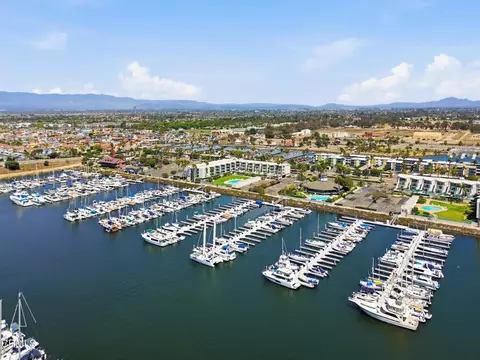 View/Area - 3933 Ocean Dr, Oxnard, CA 93035 photo 4 of 5
