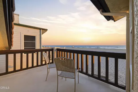 Exterior - 3933 Ocean Dr, Oxnard, CA 93035 photo 1 of 1
