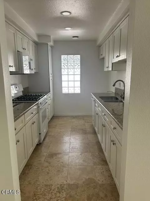Kitchen - 2470 Stow St, Simi Valley, CA 93063 photo 2 of 2