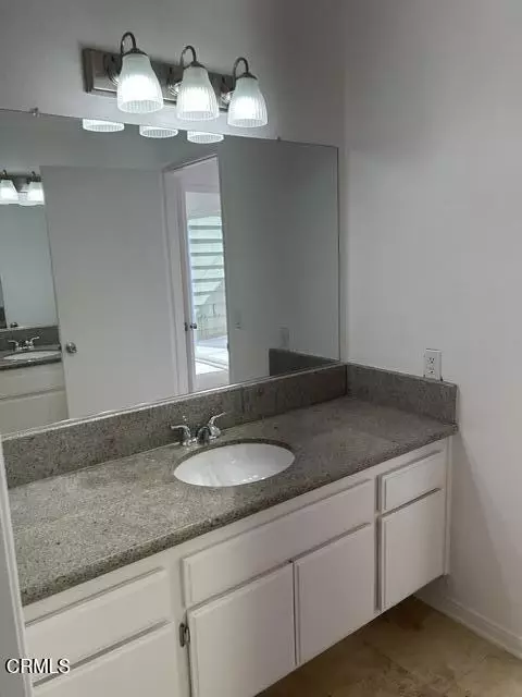 Bath - 2470 Stow St, Simi Valley, CA 93063 photo 4 of 6
