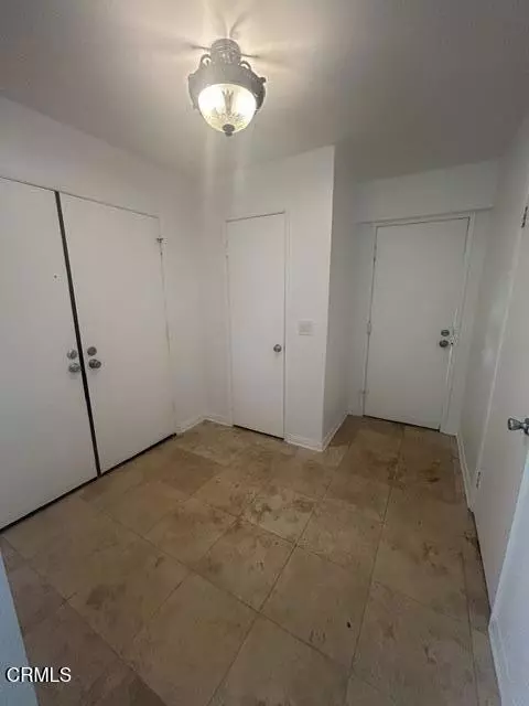 Entry Way - 2470 Stow St, Simi Valley, CA 93063 photo 3 of 3