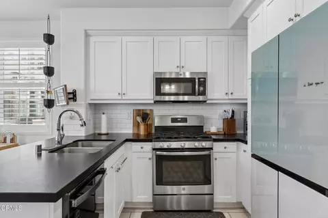 Kitchen - 5040 Robles St, Camarillo, CA 93012 photo 2 of 2