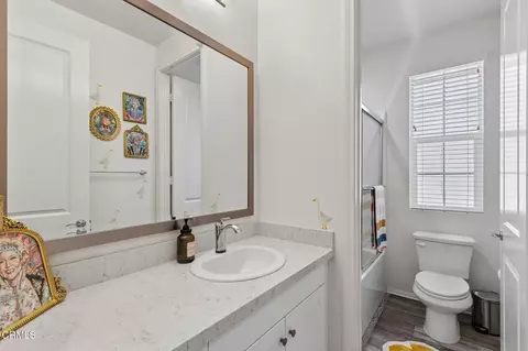 Bath - 5040 Robles St, Camarillo, CA 93012 photo 3 of 4