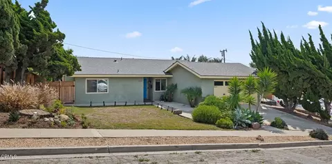2240 Crestmont Dr, Ventura, CA 93003