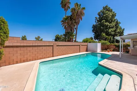 Exterior - 2490 N Alden St, Simi Valley, CA 93065 photo 4 of 10