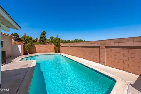 Exterior - 2490 N Alden St, Simi Valley, CA 93065 photo 6 of 10