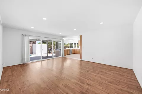 Living - 2490 N Alden St, Simi Valley, CA 93065 photo 7 of 9