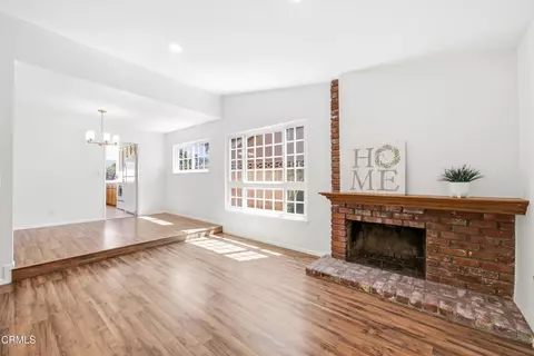 Living - 2490 N Alden St, Simi Valley, CA 93065 photo 5 of 9