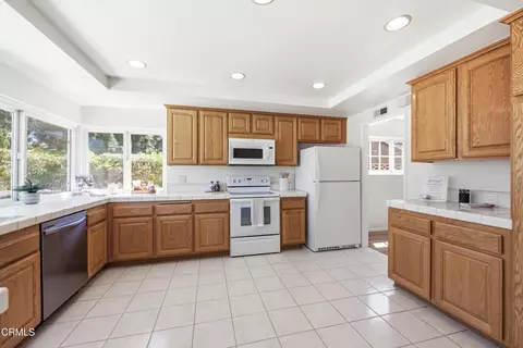 Kitchen - 2490 N Alden St, Simi Valley, CA 93065 photo 2 of 5