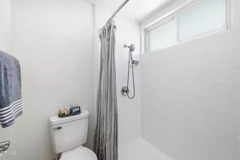 Bath - 2490 N Alden St, Simi Valley, CA 93065 photo 1 of 2