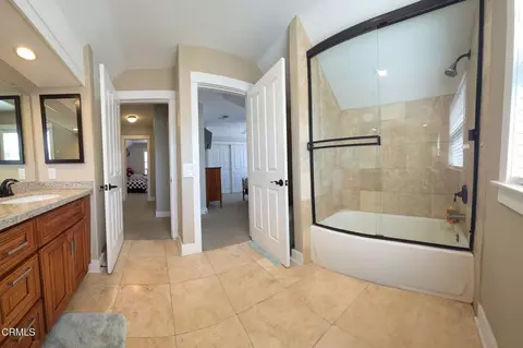 Entry Way - 675 Ash Cir, Fillmore, CA 93015 photo 3 of 3
