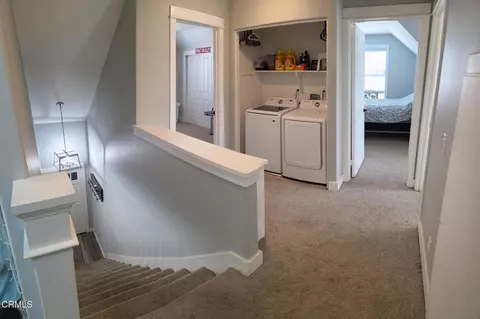Entry Way - 675 Ash Cir, Fillmore, CA 93015 photo 1 of 3