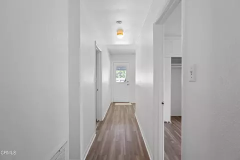 Entry Way - 122 Bundren St, Oak View, CA 93022 photo 1 of 2