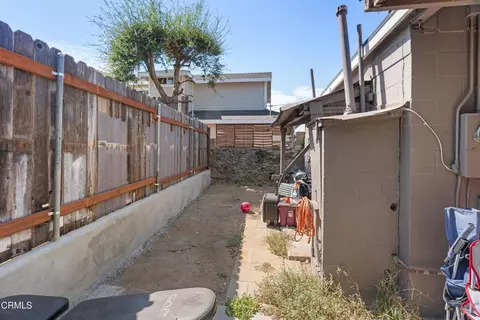 Exterior - 122 Bundren St, Oak View, CA 93022 photo 14 of 18